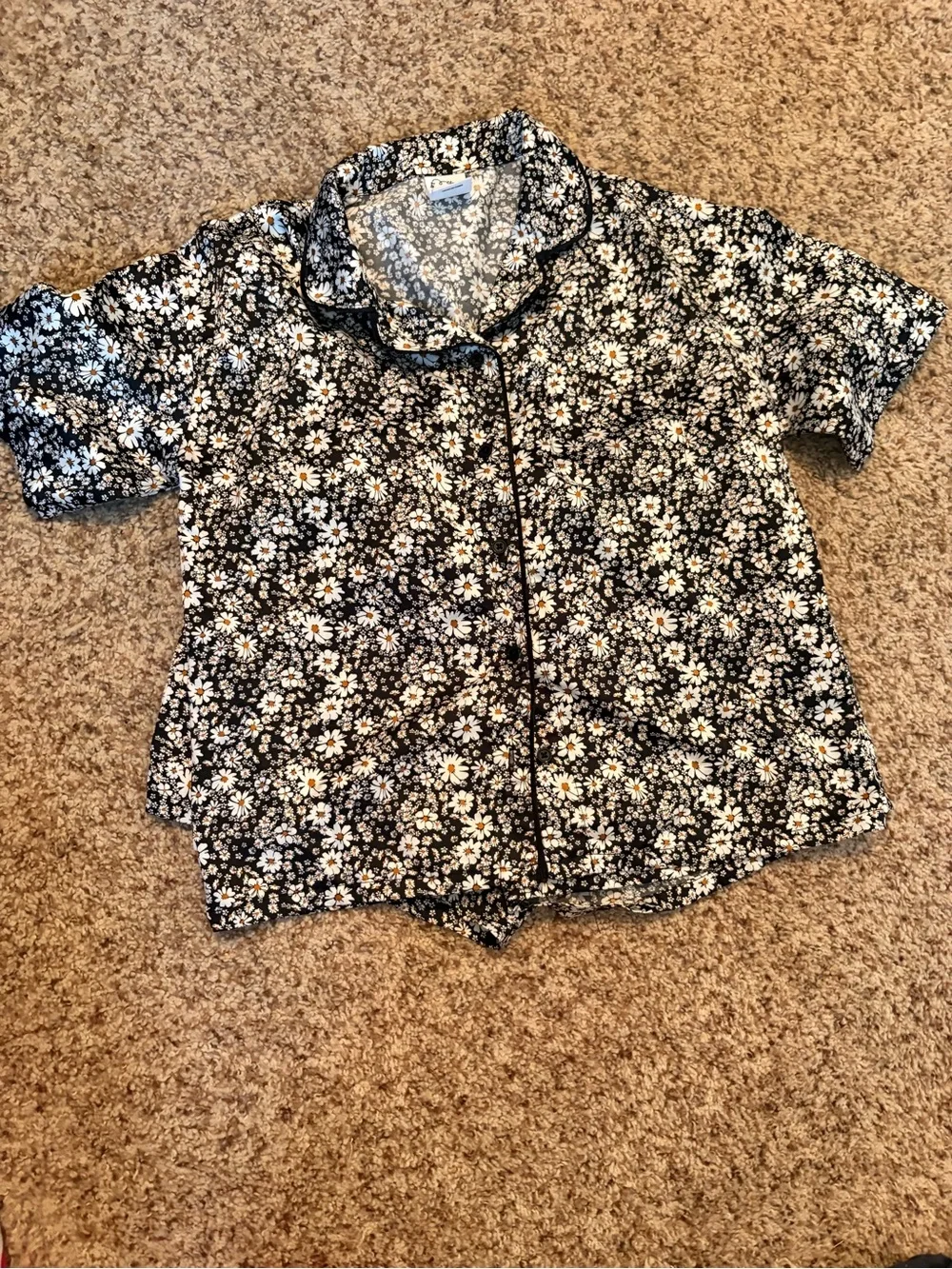 Mix & Match 2/$16 art class Black Daisy Floral Short Sleeve Pajama Set